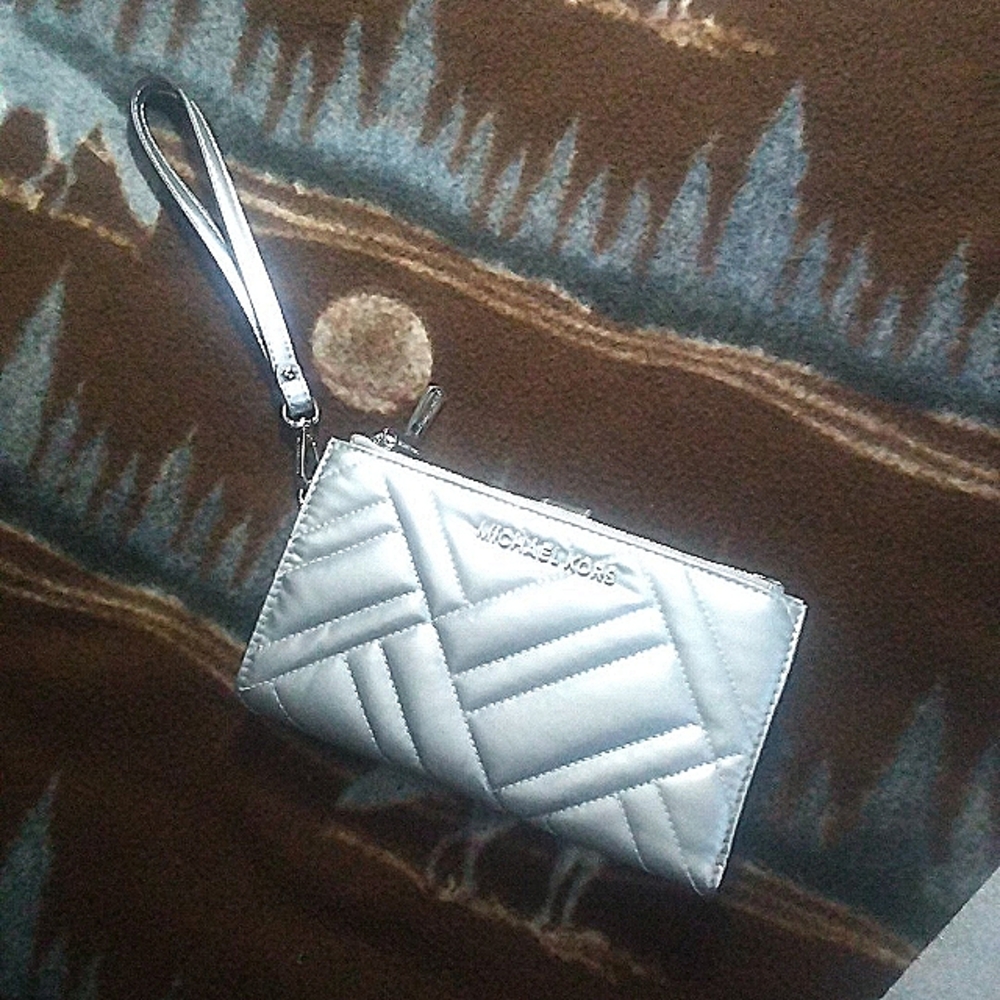 Michael Kors Peyton Silver Double Zip Wristlet